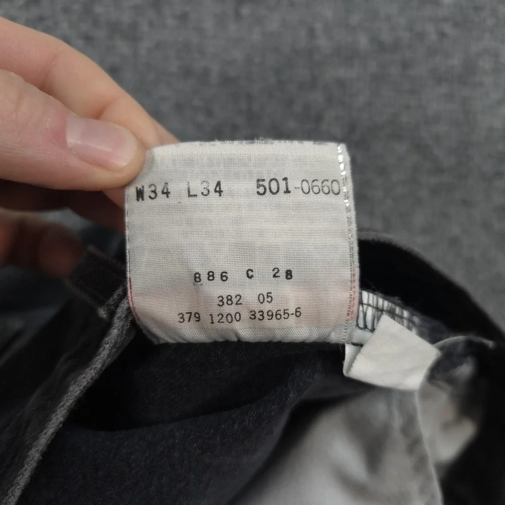 Vintage Levis 501 Jeans Mens 32x34 Black Denim Button Fly Red Tab Work USA Y2K